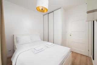 Wola Signature Apartment by BookingHost - 4