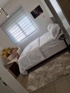 Cosy apt au goudron centre ville Bonamoussadi - 6