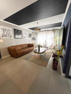 Ember Luxury Smart Apartment - 2