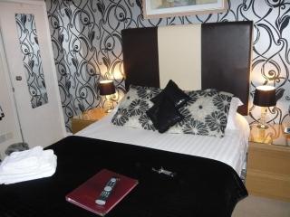 The Georgian Guesthouse - 6