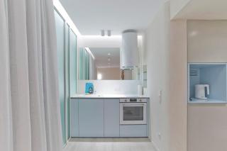 Radiant Voula Studio, a stone's throw from the Sea - 7