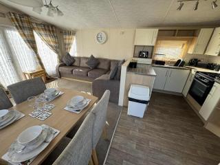 Sunny Haven - Kingfisher 419 - 9