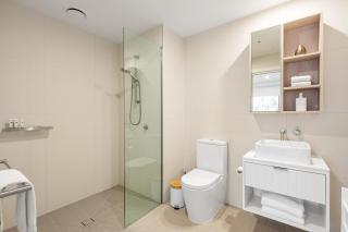 Geelong Central Apartment with Short & Long Stays - 9