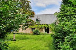 3 Bed Cottage Sleeps 6 - Enclosed Patio -Fireplace - 6