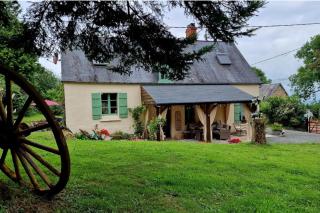 3 Bed Cottage Sleeps 6 - Enclosed Patio -Fireplace - 1