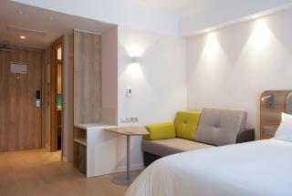 Holiday Inn Express & Suites Barcelona - Sabadell by IHG - 3