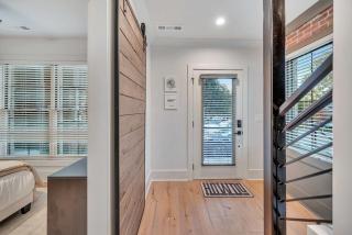 New Bright Modern Townhome with Rooftop & Garage - 6