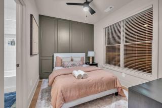 New Music City Loft-Style Stay with Rooftop Views - 8