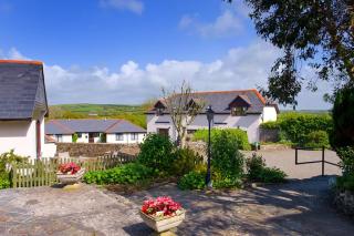 Blackberry - Pool, Dog-Friendly Garden & Beaches - 8