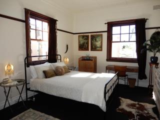 Women Only Guesthouse - 1