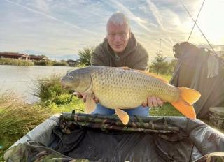 Lakeside Fishing Cabins - 2