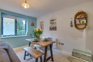Pobbles Place - 7