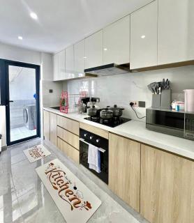 Riara Dream 2BR Near Junction Mall - 1