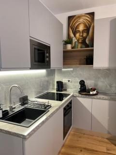 Regina24 Luxury Suite - 6