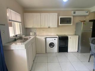 Green Flash Apartments - 4