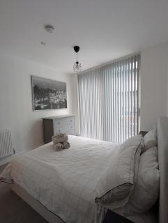 Stylish Flat Near Parks and Entertainment - 1