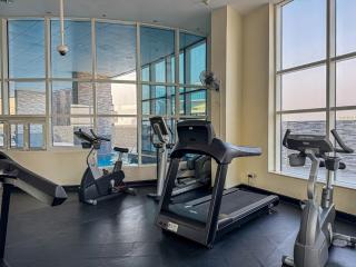 Chic 4-Sleeper near JBR Beach & Dubai Marina Mall - 3