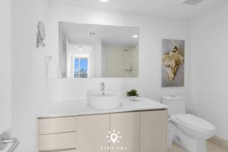 Infinite View - Balcony - Pool - Gym - Near Beach - 1