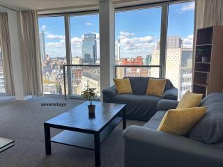 City Skyline Stay in Iconic Rotunda, 2Bedroom 2Bathroom Apartment - 0