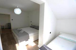 Apartments Nadenic - 3