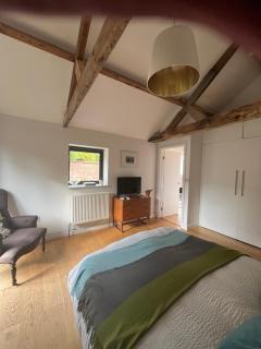 The Old Red House - 5