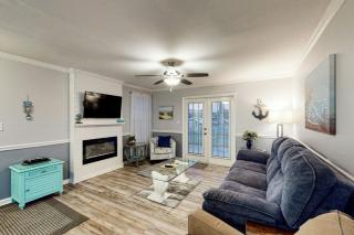 Colony Club Condos - 3