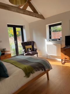 The Old Red House - 6