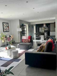 Pretty air conditioned villa - 8