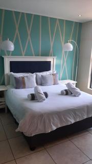 Stunning Luxury Penthouse at 30 Degrees, Umdloti Beachfront - 2