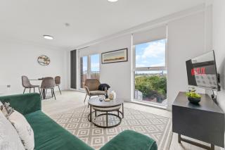 Modern 2BR Urban Nest In Salford, Manchester for 4 - 3