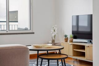 Modern Suburban Haven - 9