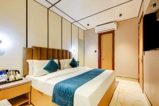JS Residency Luxe Collection Hotel Near Nizamuddin Railway Station - 0