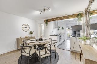 Riverside Cottage Retreat Hertford Town Sleeps 6 - 7