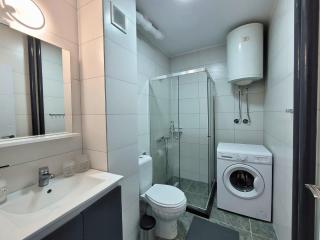 Central Studio Apartment - 3