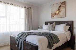 Charming home on Percy - 6