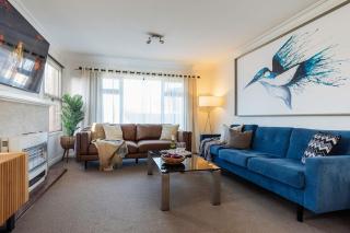 Charming home on Percy - 2