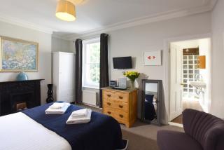 Arthouse Canterbury-Free Secure Parking - 1