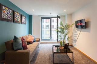 Central Apartment 2BD 2BTH Free Parking - 1