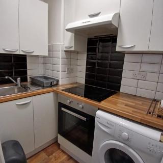 Whitehorse Gated Studio Apartment 1 - 4