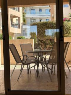 HolidayHome-Sleeps4-Poolside-Close Local Amenities - 2