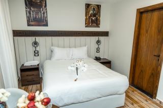 Superior Pyramids View - 0