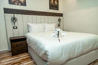 Superior Pyramids View - 3