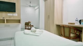 CORPORATE STAYS-Sector 43 - 8