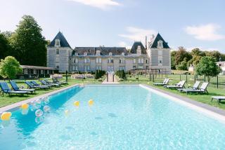 Chateau De Jalesnes - 8