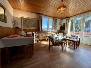 Appartement confortable 3 pièces, 6 couchages, balcon, proche pistes et télécabine – La Salle-les-Alpes - FR-1-330F-101 - 0