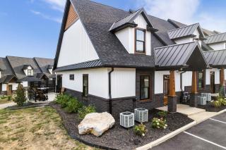 The Hangout #384 - Reagantown - 0