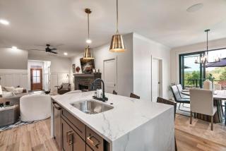 The Hangout #384 - Reagantown - 2