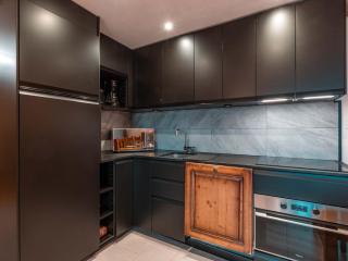 Grand appartement 4 pièces avec piscine, sauna et WiFi proche des pistes - FR-1-411-909 - 1