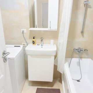 Entire Apartment near Unirii City Center, Sector 5 - 610 - 8