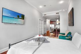 Xl Studio - Modern Studio W Rooftop Pool - 4